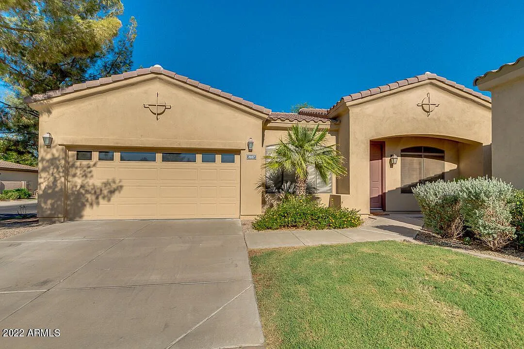 3 bed, 1610 sqft, $2,795 — Photo 2