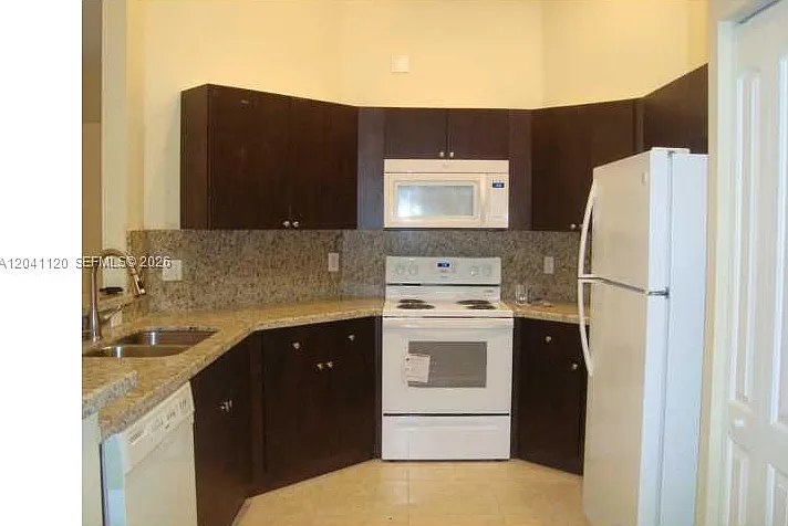 286 Bridgeton Way — Photo 5