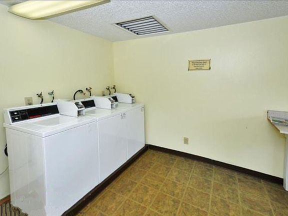 4th image of 101 E New Hampshire Ave APT 19D