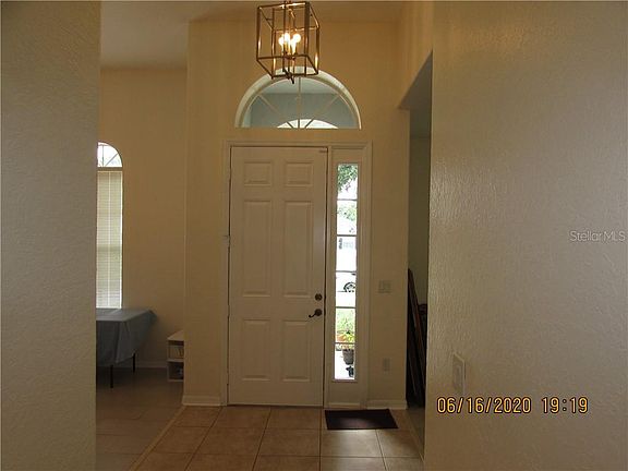 5th image of 2355 Amberly Ave