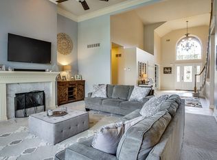 24525 Wedgewood Dr, South Lyon, MI 48178