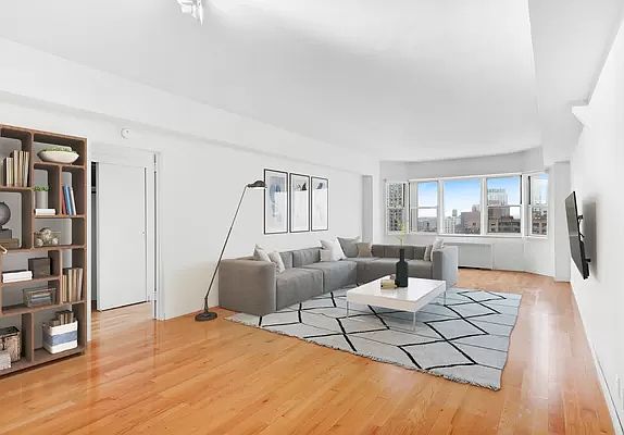 1st image of 177 E 75th St APT 18B