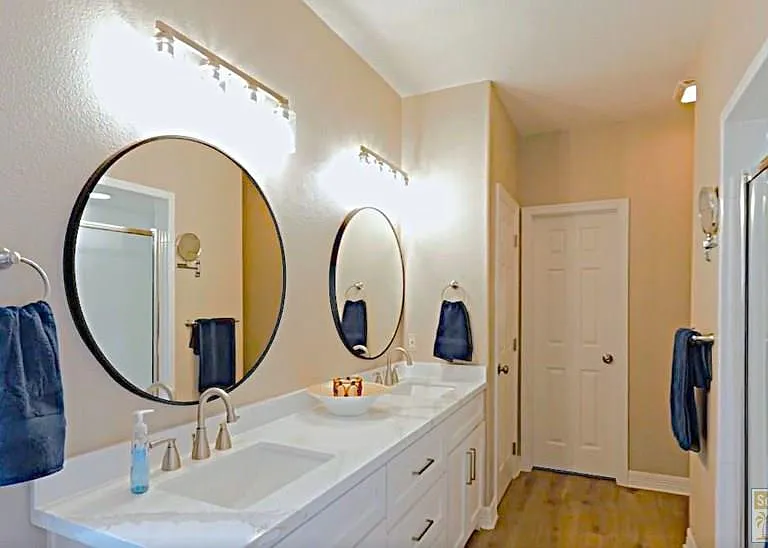 120 E Sunset Dr — Photo 35