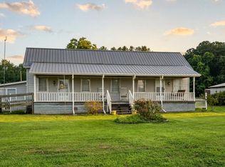 388 Quince Dail Rd, Chinquapin, NC 28521