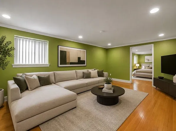 12828 233rd St, Jamaica, NY 11422