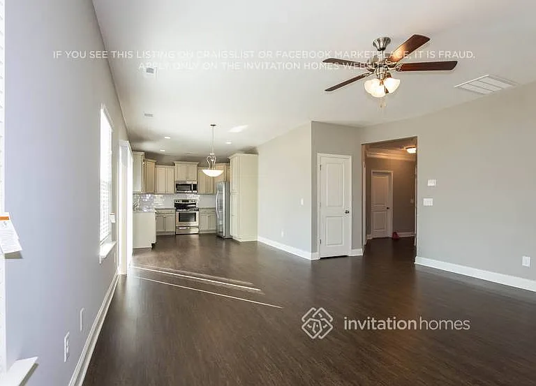 5318 Roberta Crossing Dr — Photo 5