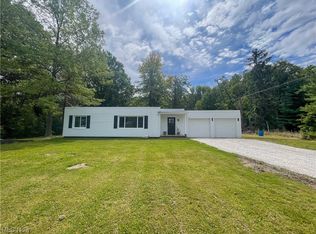 1190 Riverside Dr, Painesville, OH 44077