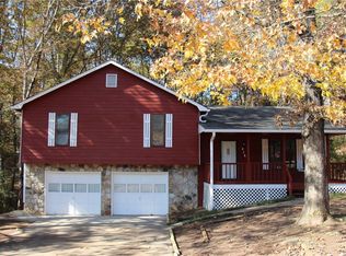 215 Little Brook Ln, Woodstock, GA