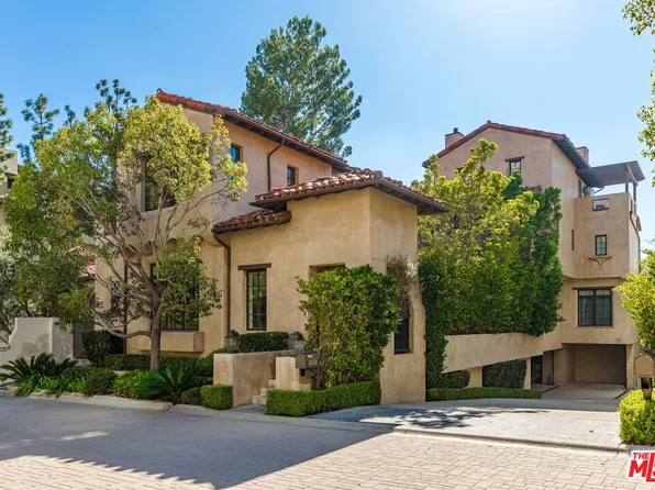 10210 Century Woods Dr, Los Angeles, CA 90067