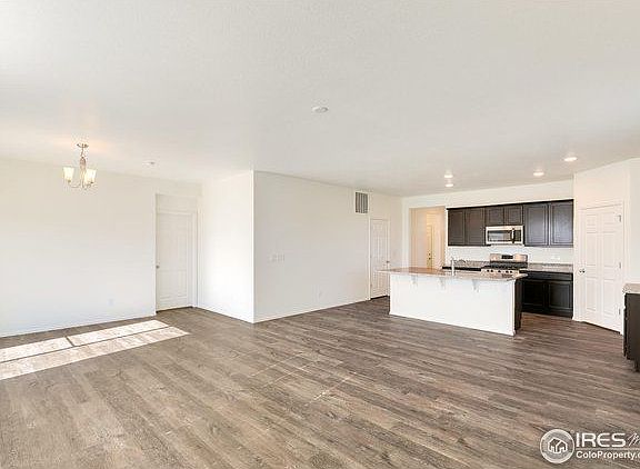 3rd image of 255 Gwyneth Lake Dr