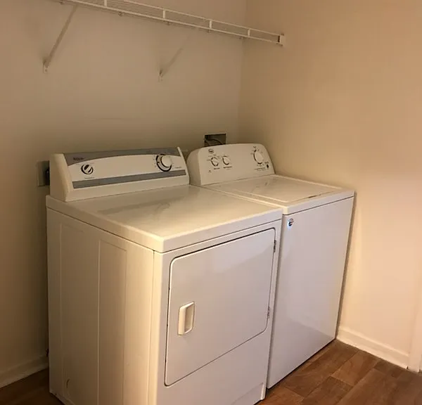 917 Apadana Ct — Photo 7