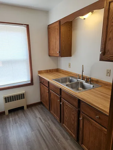 275 W Decorah Rd #2 Photo 1