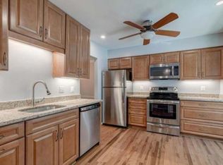 5658 Ridge View Dr, Alexandria, VA 22310