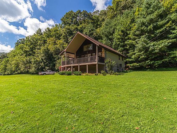 3rd image of 1728 Sherwood Forest Ln