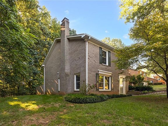 3rd image of 2420 Cottage Pl