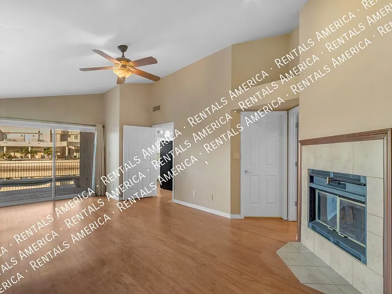 5822 W Abraham Ln — Photo 22