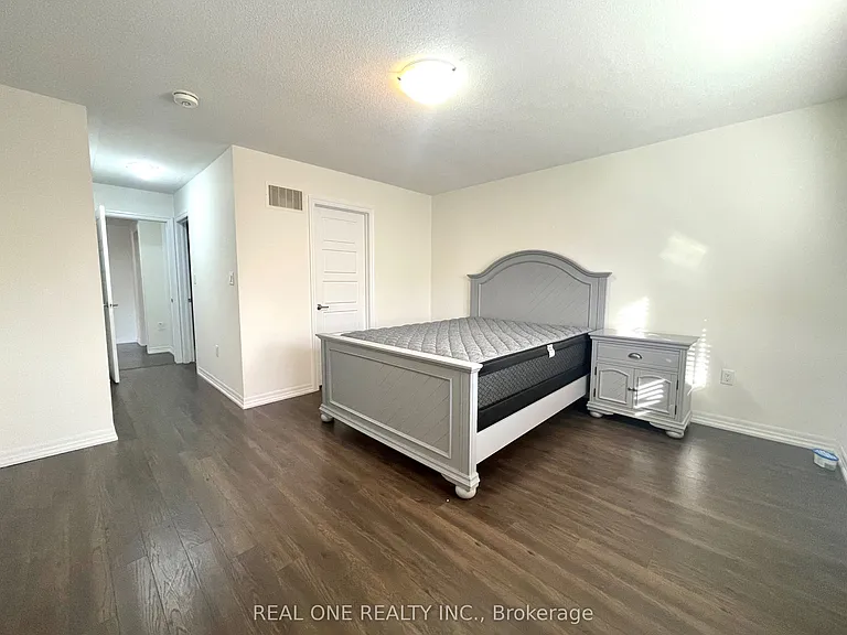 3164 Ernest Appelbe Blvd — Photo 16