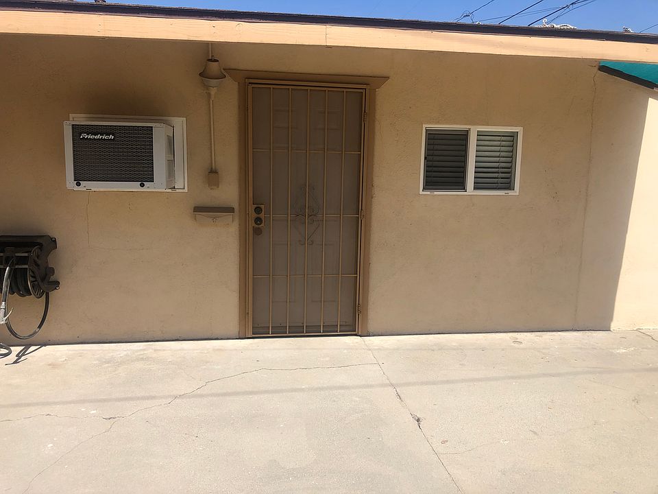 1st image of 1733 2nd St #A