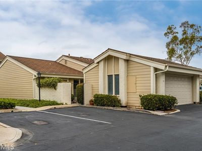 9 Driftwood #22, Irvine, CA, 92604