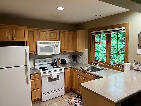 4th image of 2538 Village Drivedorr #388/389