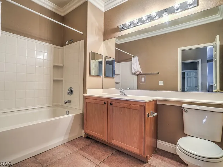 3920 Legend Hills St #202 — Photo 29