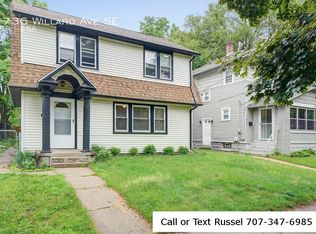 1736 Willard Ave SE, Grand Rapids, MI
