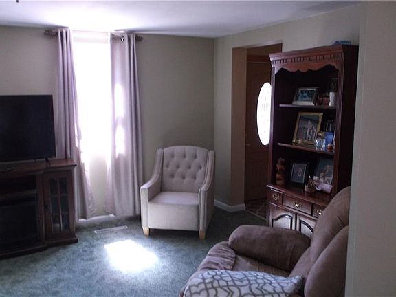 4th image of 18 Haigh St