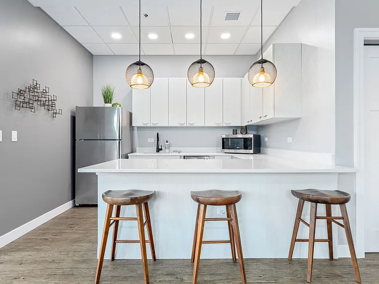 Eagle Creek Apartments — Photo 7