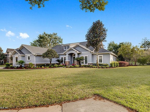 3rd image of 376 Saint Johns Golf Dr