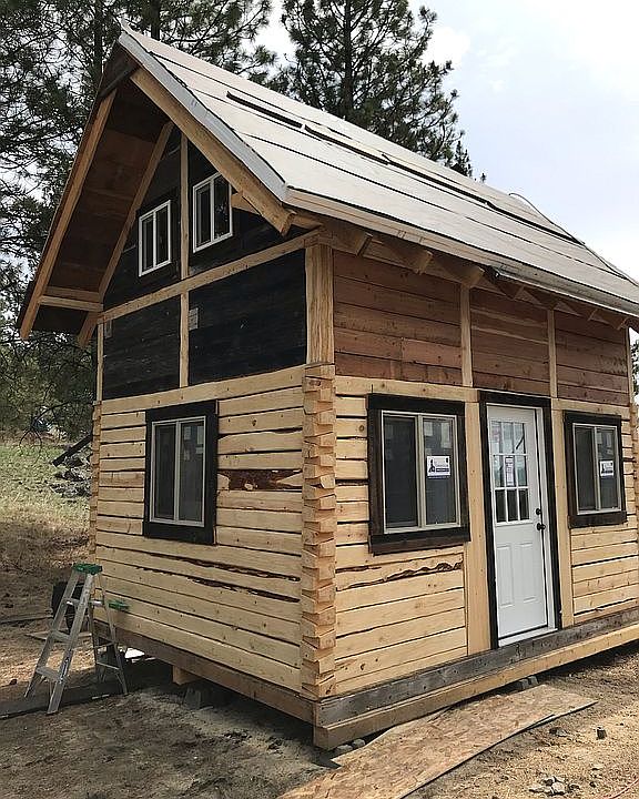 Brand New Dovetail Log Cabin