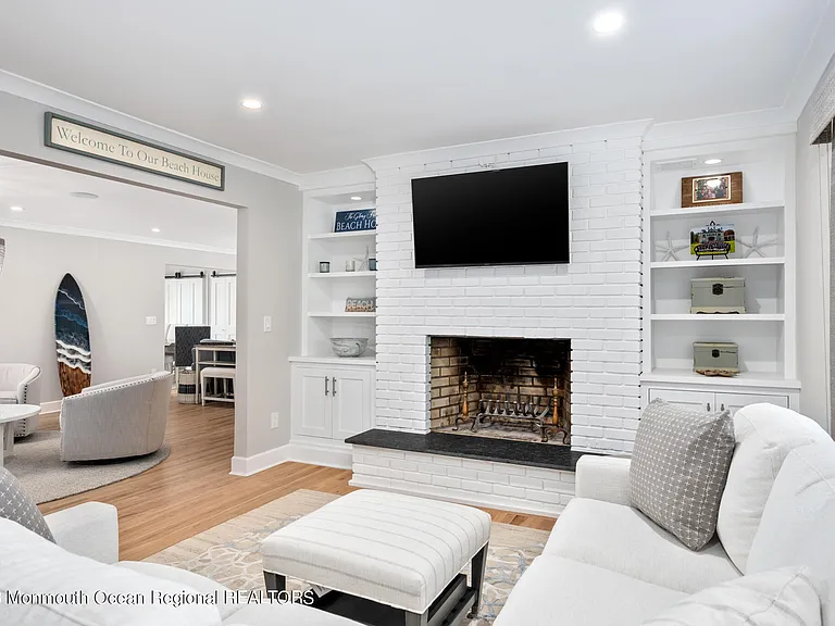 212 Helm Rd — Photo 7