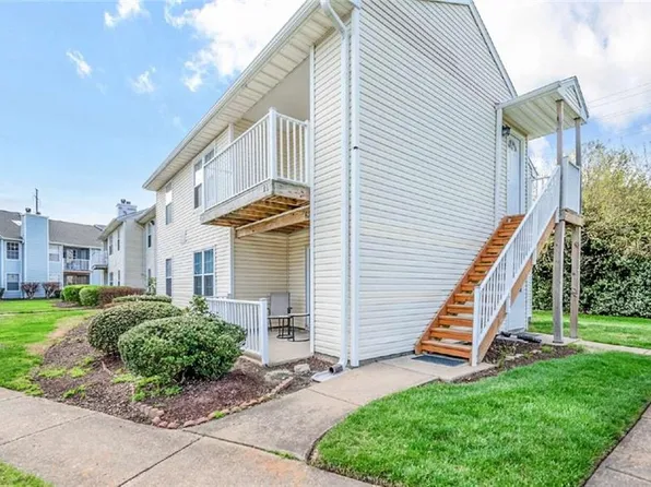 631 Bluff Ct, Virginia Beach, VA 23462