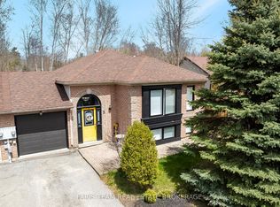 5 Harbour Cres, Wasaga Beach, ON L9Z 1G4