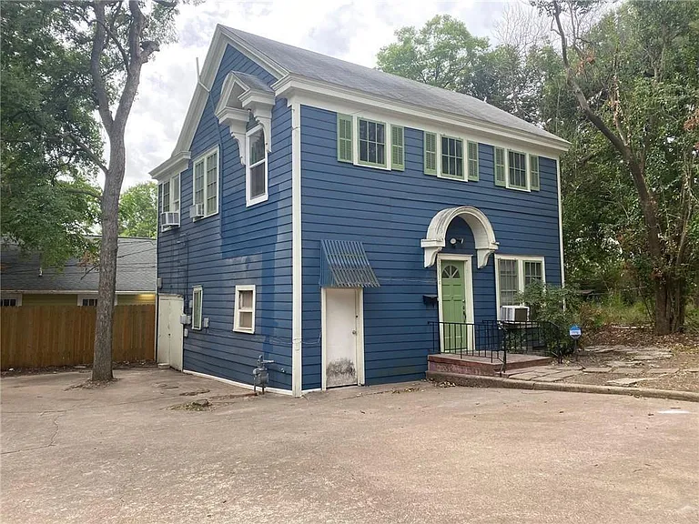 3303 Duval St #A — Photo 2