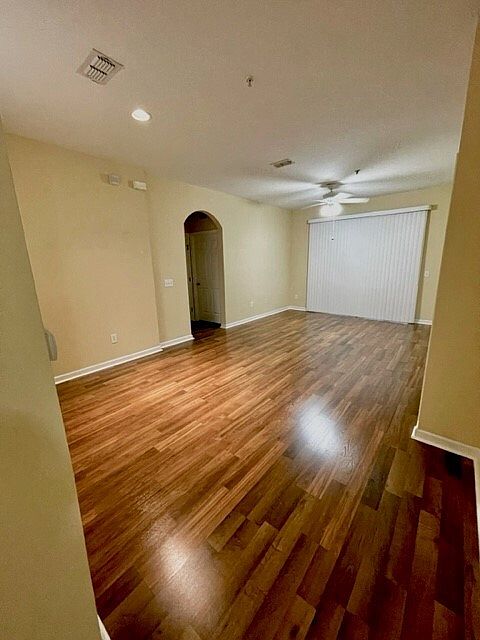 1st image of 7801 Point Meadows Dr Unit 1103