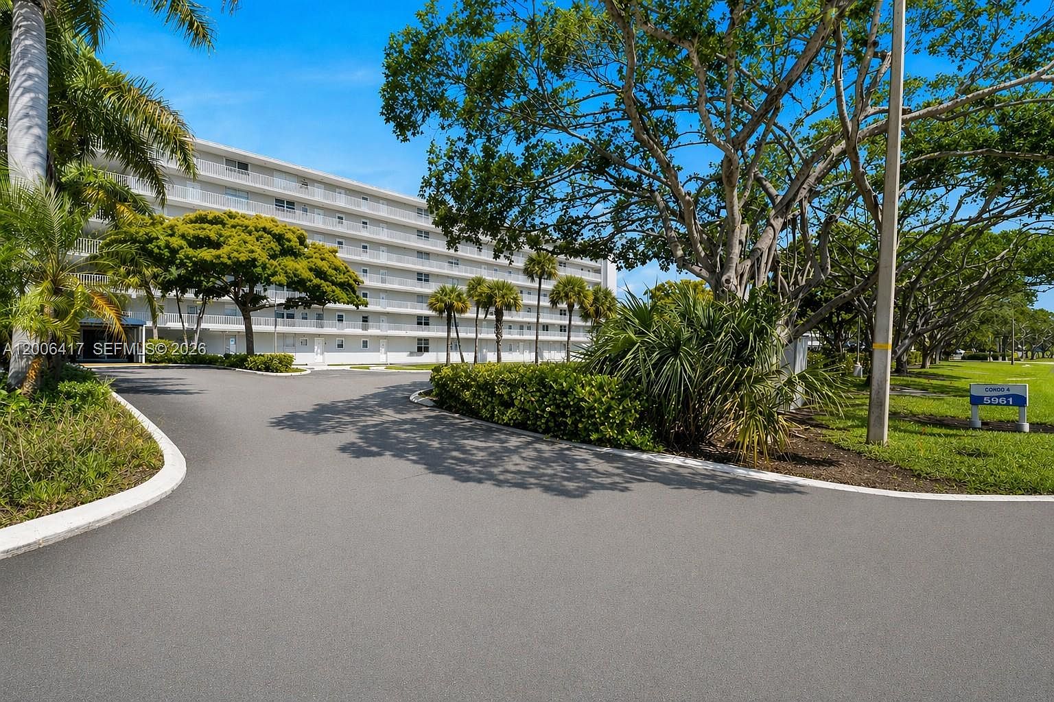 5961 NW 2nd Ave APT 403