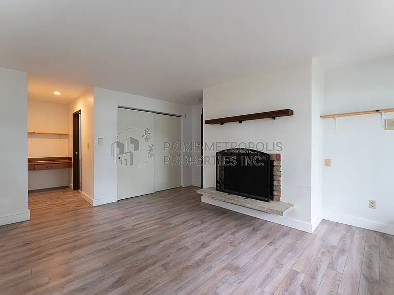 10706 Lakeside Ave NE — Photo 15