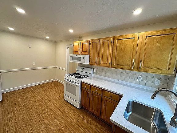 2nd image of 176 Summit Ave #4