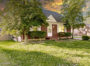 2506 Tavistock Ct, Louisville, KY 40272