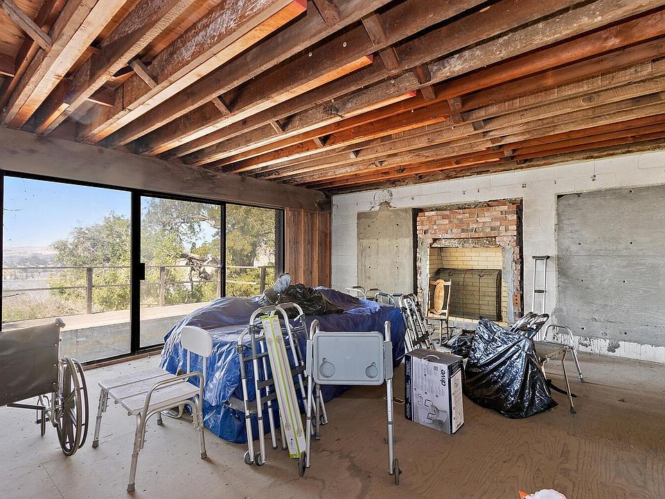1st image of 730 Kendall Avenue