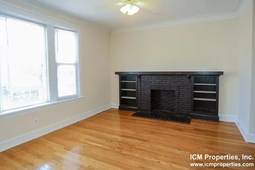 3054 N Greenview Ave #30562 Photo 1