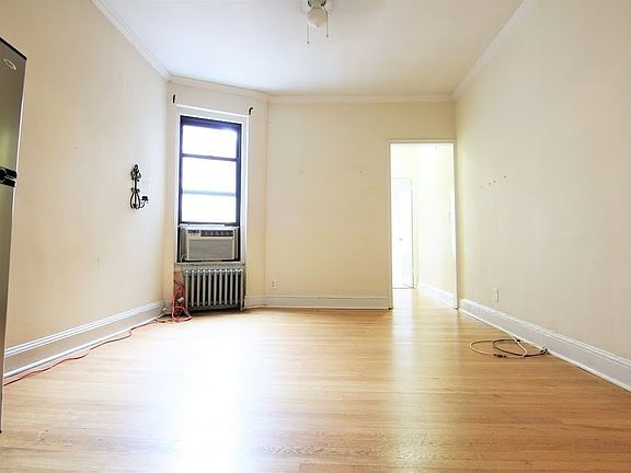 2nd image of 491 Amsterdam Ave #C5
