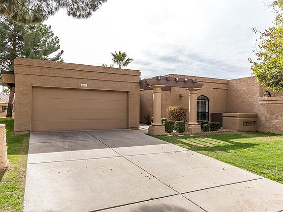 3rd image of 6231 E Kelton Ln