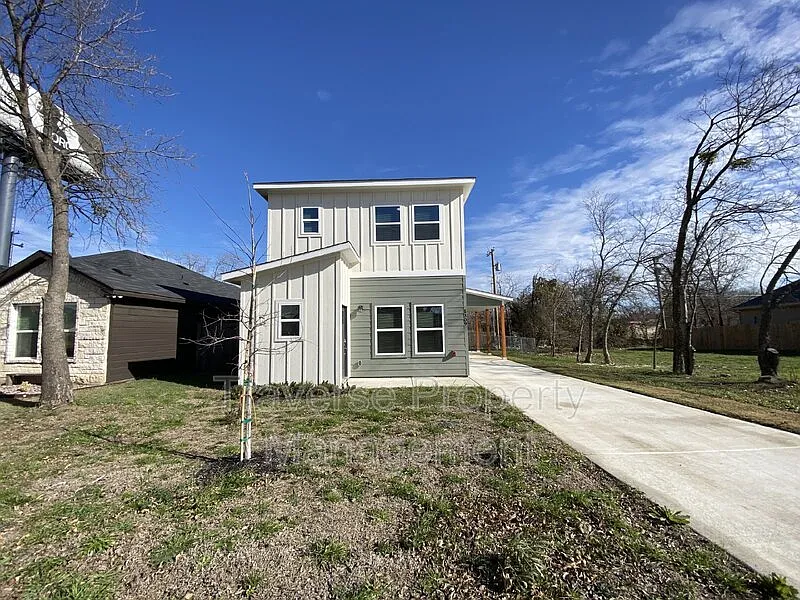 3 bed, 2.5 bath, 1555 sqft, $2,095 — Photo 3