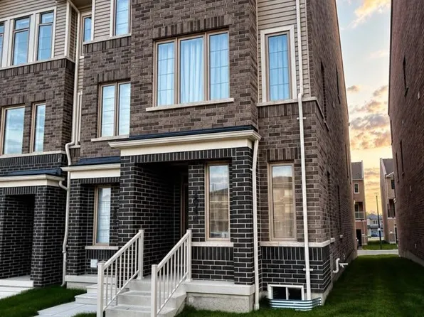 2844 Whites Rd, Pickering, ON L1X 0R6