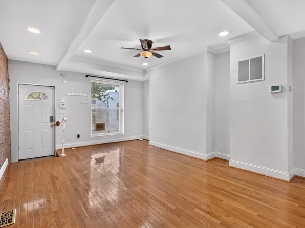 404 W 29th St, Baltimore, MD 21211