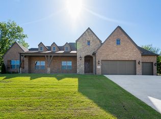 2787 Forest View Dr, Claremore, OK 74017