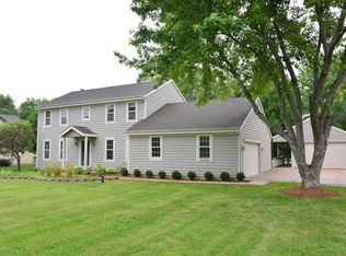 N64W34092 Bayview Rd, Oconomowoc, WI 53066