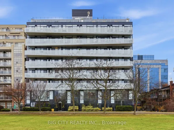 25 Stafford St #502, Toronto, ON M5V 0G3