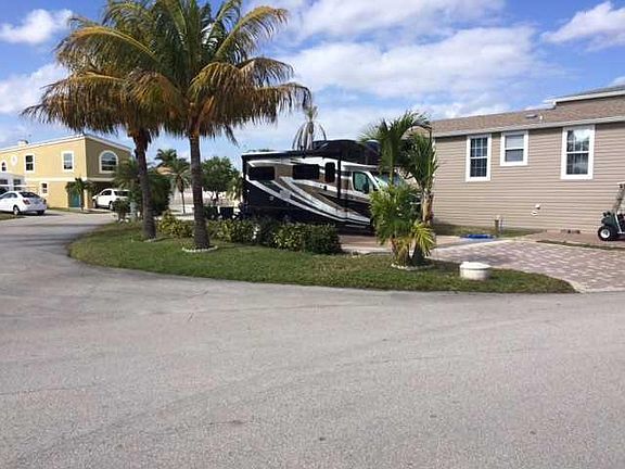 2nd image of 311 Nettles Blvd